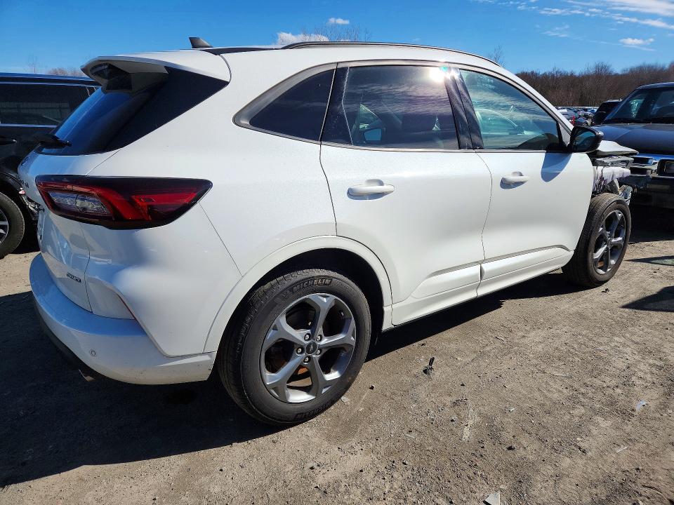 2023 Ford Escape მანქანა იყიდება აუქციონზე, vin: 1FMCU9MN1PUA65529, აუქციონის ნომერი: 46368856