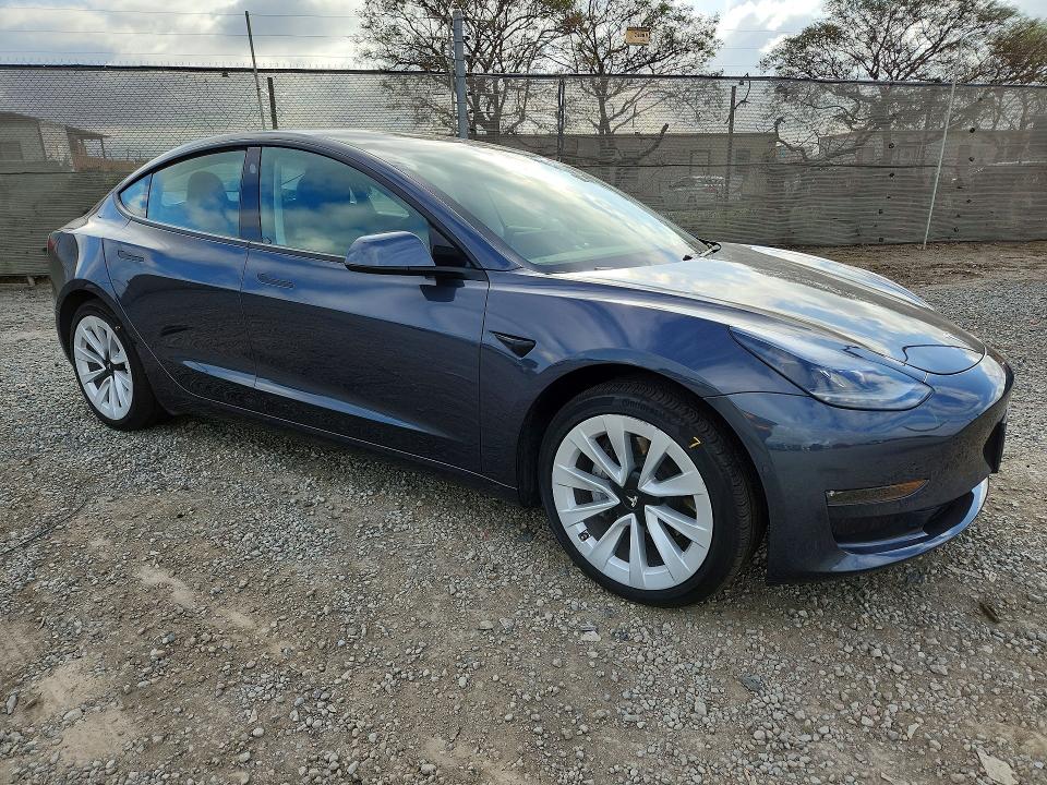 2021 Tesla Model 3 მანქანა იყიდება აუქციონზე, vin: 5YJ3E1EB4MF015199, აუქციონის ნომერი: 45705046