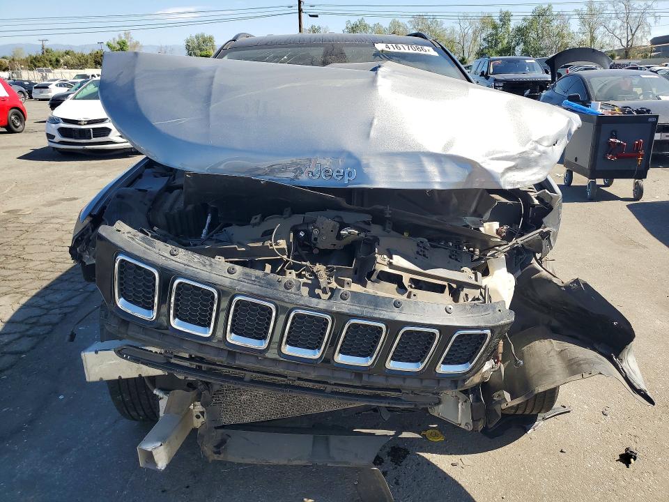 41617086 :رقم المزاد ، 3C4NJCCB3LT108072 vin ، 2020 Jeep Compass مزاد بيع