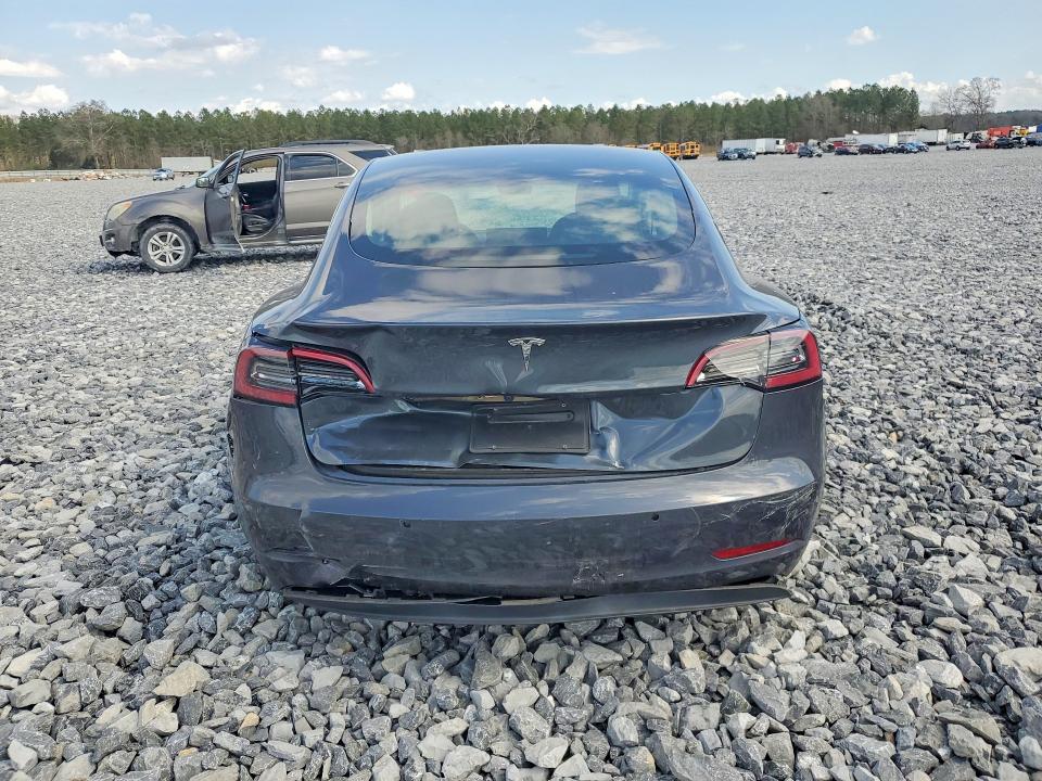 78273265 :رقم المزاد ، 5YJ3E1EAXJF024010 vin ، 2018 Tesla Model 3 مزاد بيع
