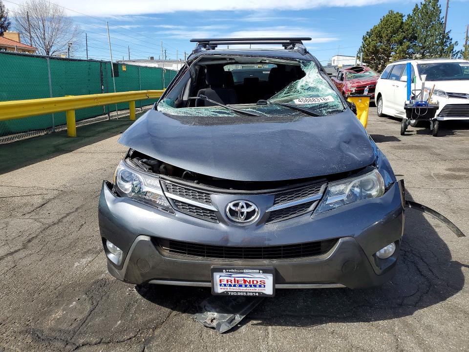 45888316 :رقم المزاد ، JTMRFREV5FD165333 vin ، 2015 Toyota Rav4 مزاد بيع