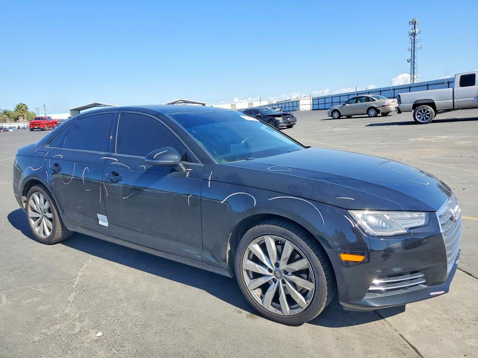 Продажа на аукционе авто 2017 Audi A4, vin: WAUGMAF4XHN032016, номер лота: 79487395