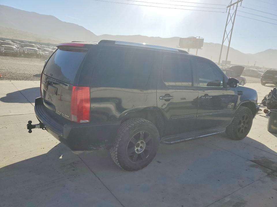 47558646 :رقم المزاد ، 1GYFK63808R266306 vin ، 2008 Cadillac Escalade مزاد بيع