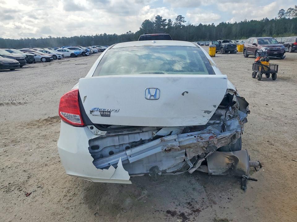 Продаж на аукціоні авто 2011 Honda Accord, vin: 1HGCS1B85BA011817, номер лоту: 79770445