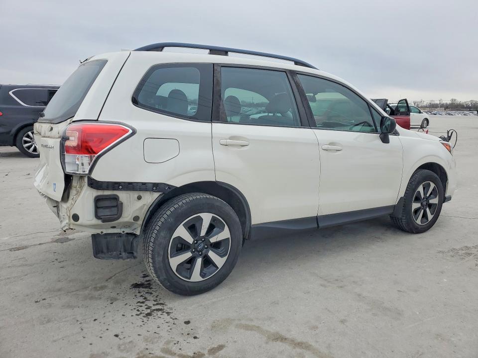 Продаж на аукціоні авто 2018 Subaru Forester, vin: JF2SJABCXJH454215, номер лоту: 79925705