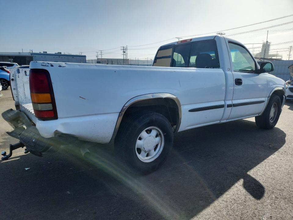 46730396 :رقم المزاد ، 1GTEC14V3YE255040 vin ، 2000 Gmc New Sierra مزاد بيع
