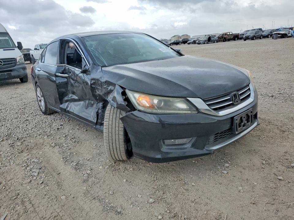 41874346 :رقم المزاد ، 1HGCR2F89FA077241 vin ، 2015 Honda Accord مزاد بيع