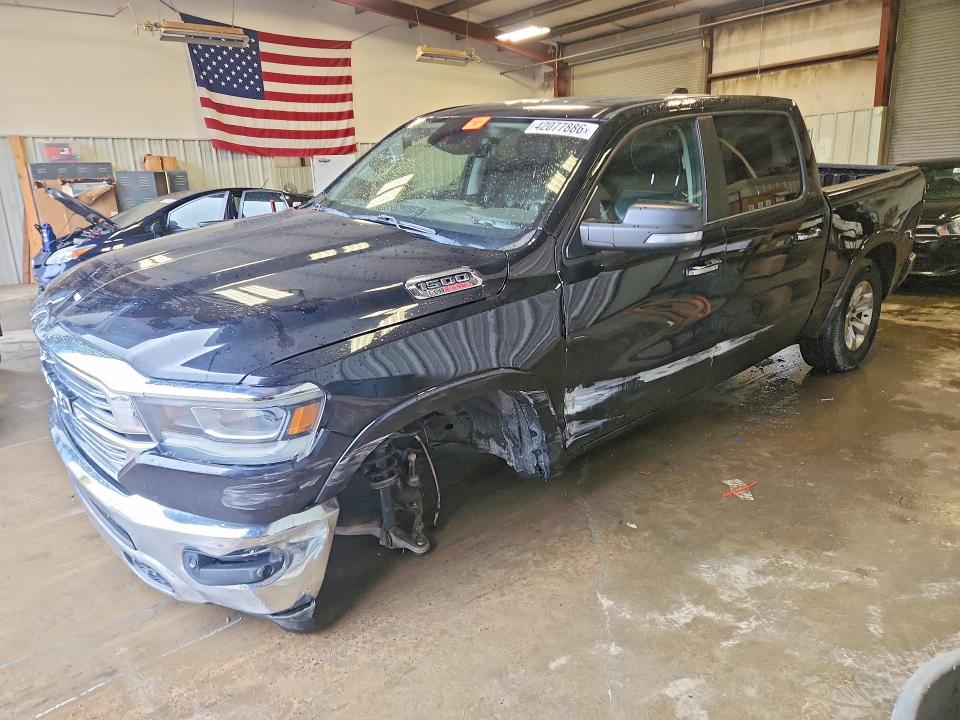42077886 :رقم المزاد ، 1C6SRFJM6NN130482 vin ، 2022 Ram 1500 مزاد بيع