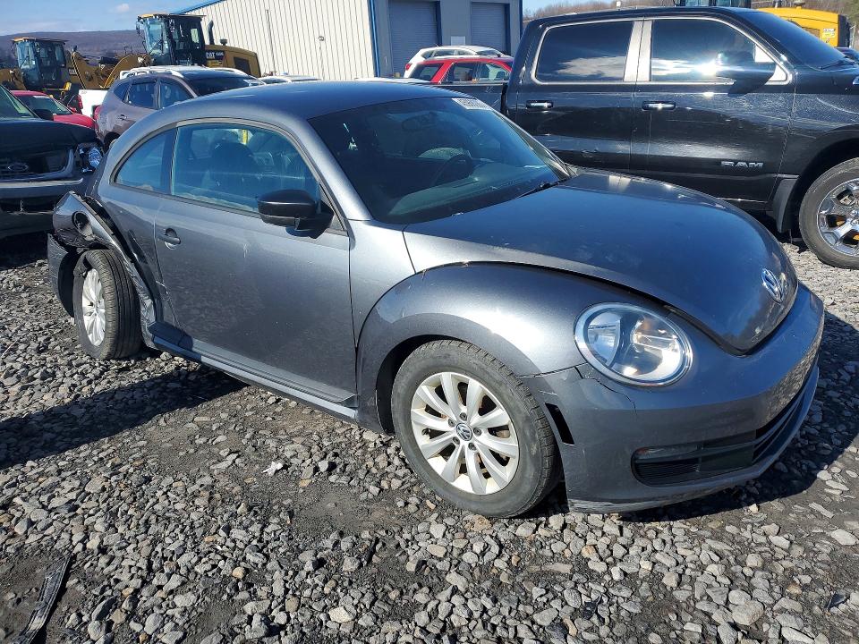 45968086 :رقم المزاد ، 3VWFP7AT7EM621339 vin ، 2014 Volkswagen Beetle مزاد بيع