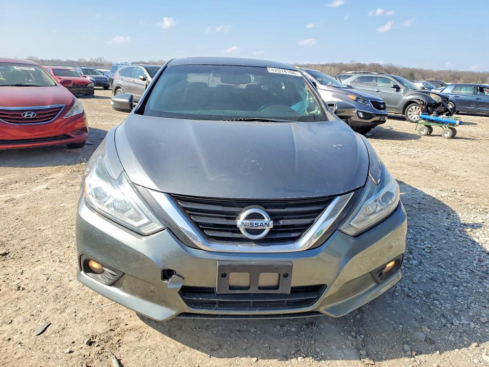 Продажа на аукционе авто 2017 Nissan Altima, vin: 1N4AL3AP0HC283976, номер лота: 42014106