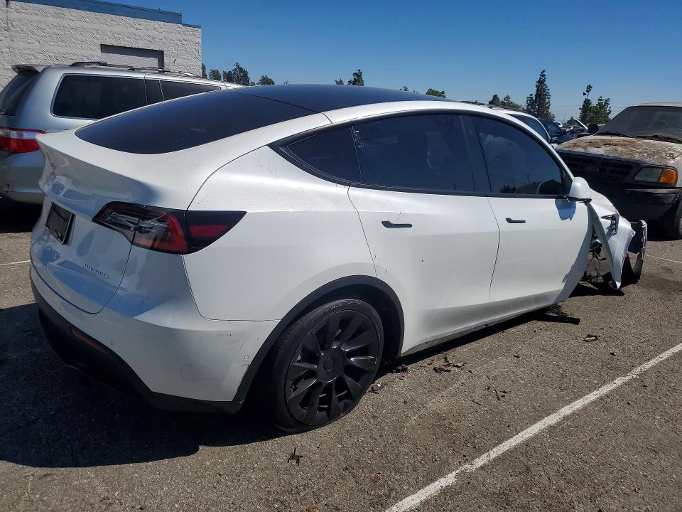 Продажа на аукционе авто 2020 Tesla Model Y, vin: 5YJYGDEE4LF045975, номер лота: 46906556