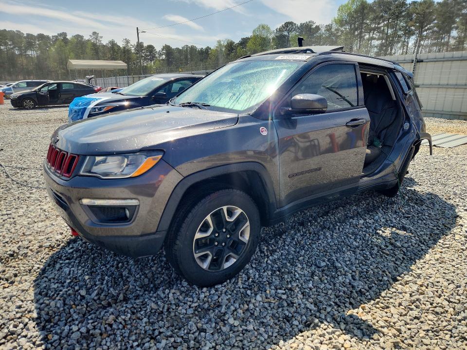 47599446 :رقم المزاد ، 3C4NJDDB0HT607245 vin ، 2017 Jeep Compass مزاد بيع