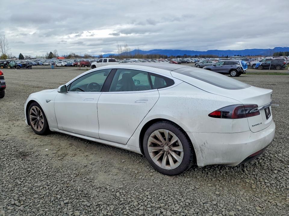 2016 Tesla Model S მანქანა იყიდება აუქციონზე, vin: 5YJSA1E29GF143885, აუქციონის ნომერი: 45873846