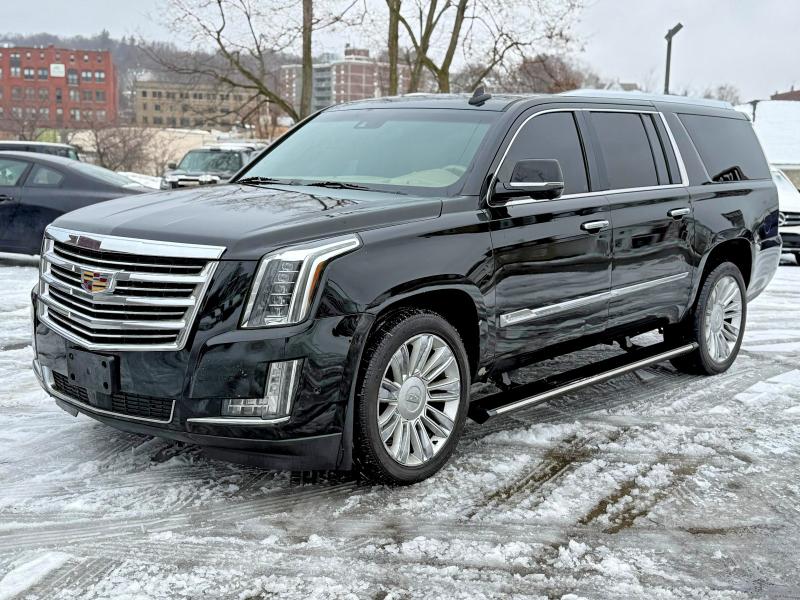 Продажа на аукционе авто 2018 Cadillac Escalade, vin: 1GYS4KKJ7JR156350, номер лота: 45557526