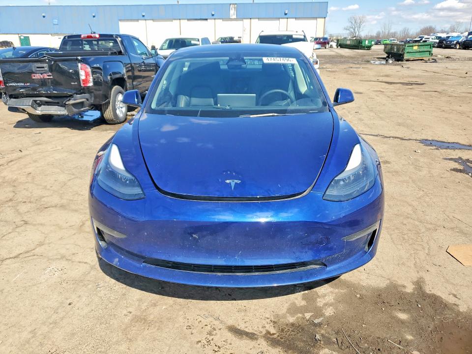 2022 Tesla Model 3 მანქანა იყიდება აუქციონზე, vin: 5YJ3E1EA8NF369865, აუქციონის ნომერი: 47457496