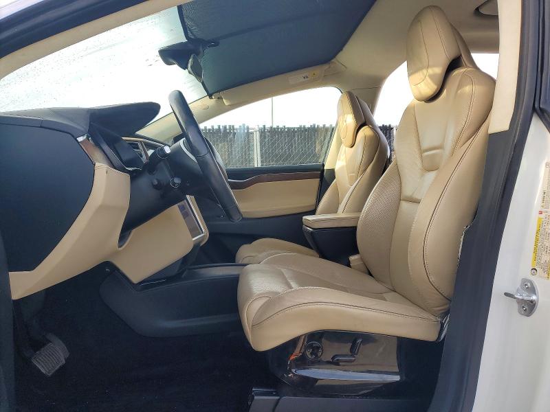 Продаж на аукціоні авто 2016 Tesla Model X, vin: 5YJXCBE2XGF027259, номер лоту: 48038026