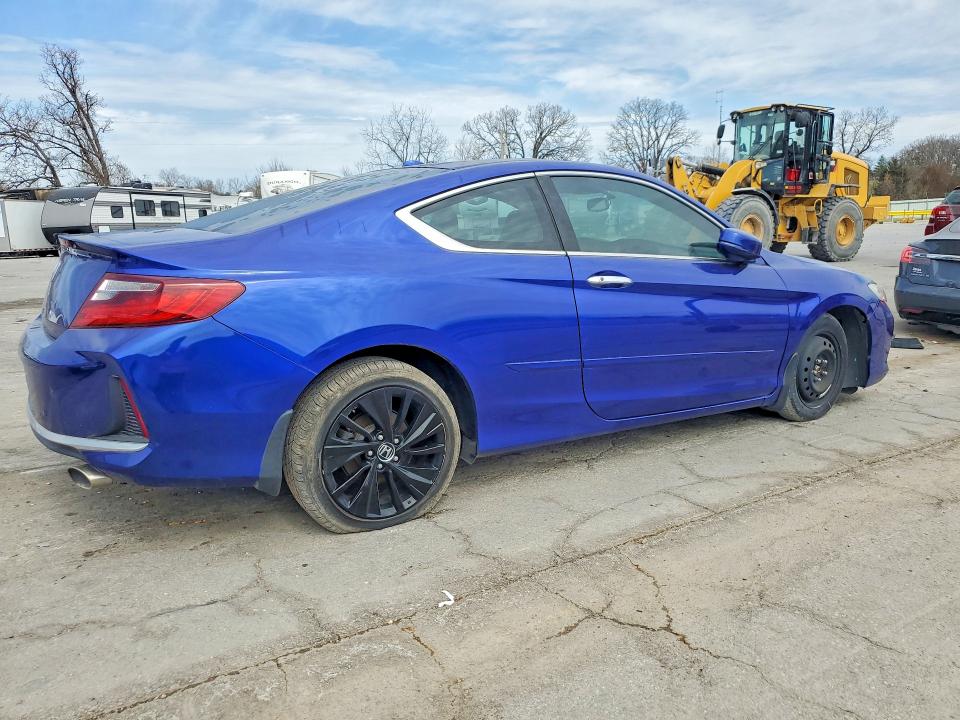 38773273 :رقم المزاد ، 1HGCT1B89HA008893 vin ، 2017 Honda Accord مزاد بيع