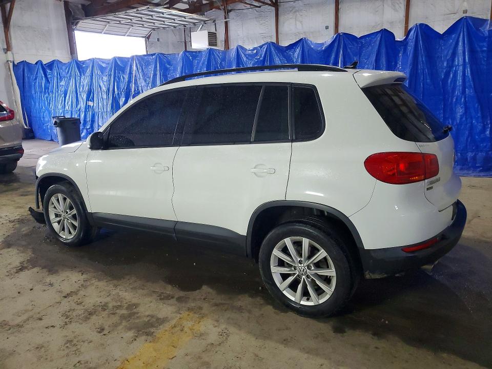 Продажа на аукционе авто 2017 Volkswagen Tiguan, vin: WVGAV7AXXHK047185, номер лота: 79640405