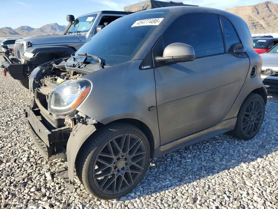 Продаж на аукціоні авто 2017 Smart Fortwo, vin: WMEFJ9BA8HK214558, номер лоту: 45477486