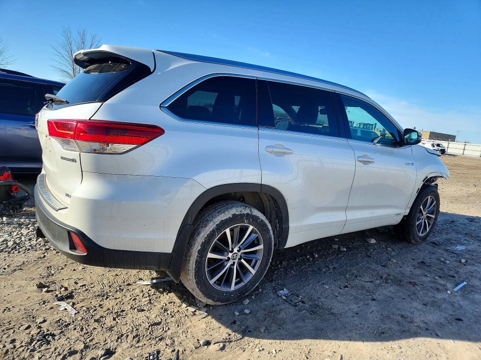Продажа на аукционе авто 2018 Toyota Highlander Hybrid, vin: 5TDJGRFH6JS039160, номер лота: 79983795