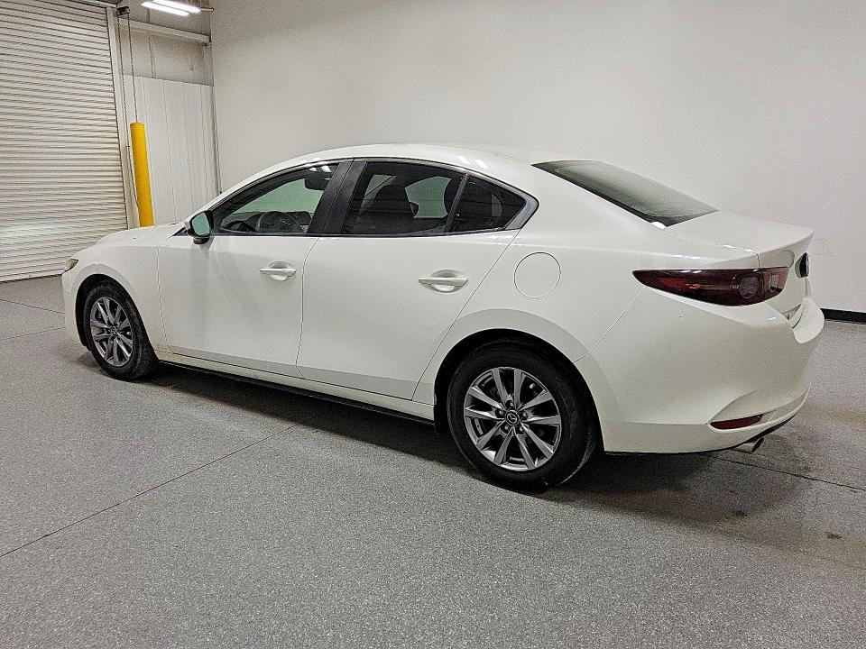 2020 Mazda 3 მანქანა იყიდება აუქციონზე, vin: 3MZBPABL4LM130573, აუქციონის ნომერი: 47215866