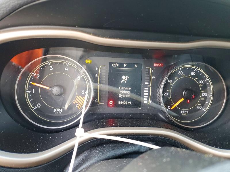 Продажа на аукционе авто 2015 Jeep Cherokee, vin: 1C4PJLCB0FW531165, номер лота: 47983126