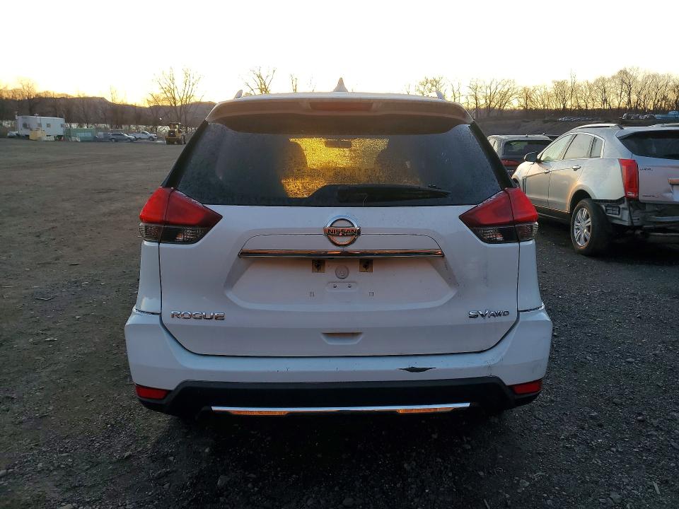 Продажа на аукционе авто 2017 Nissan Rogue, vin: KNMAT2MV8HP581182, номер лота: 46115426