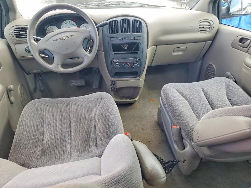 41713116 :رقم المزاد ، 1C4GJ25B82B593292 vin ، 2002 Chrysler Voyager مزاد بيع