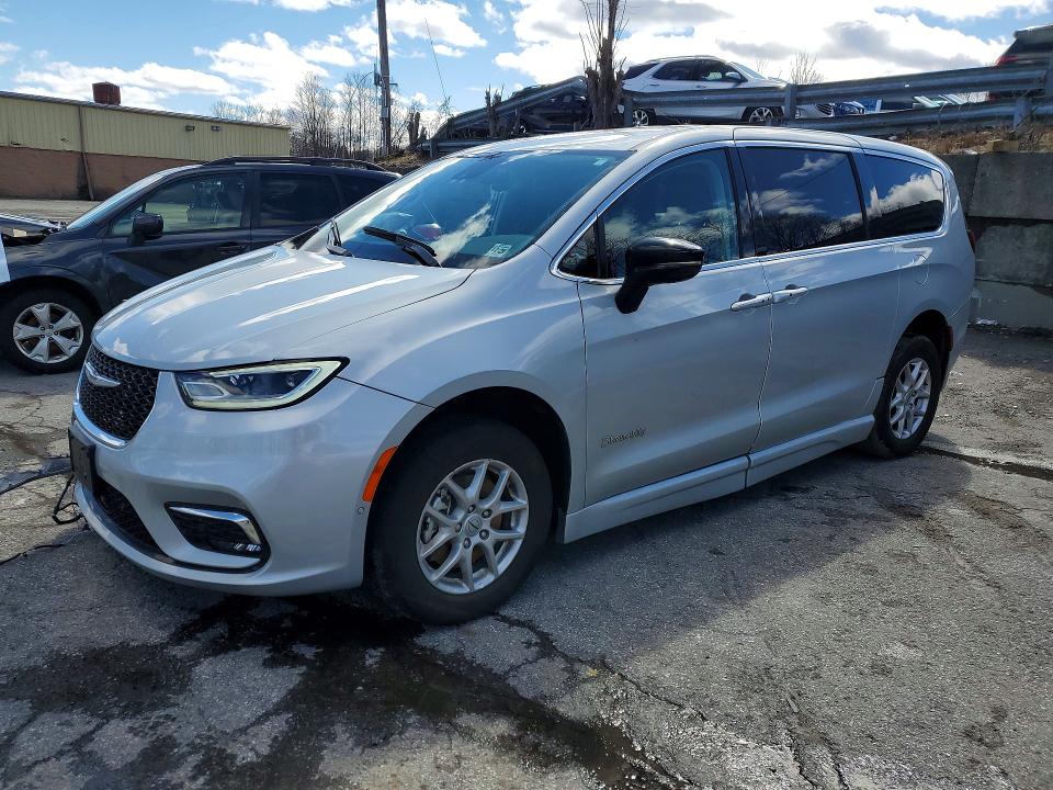 2024 Chrysler Pacifica მანქანა იყიდება აუქციონზე, vin: 2C4RC1BG4RR197742, აუქციონის ნომერი: 46468136