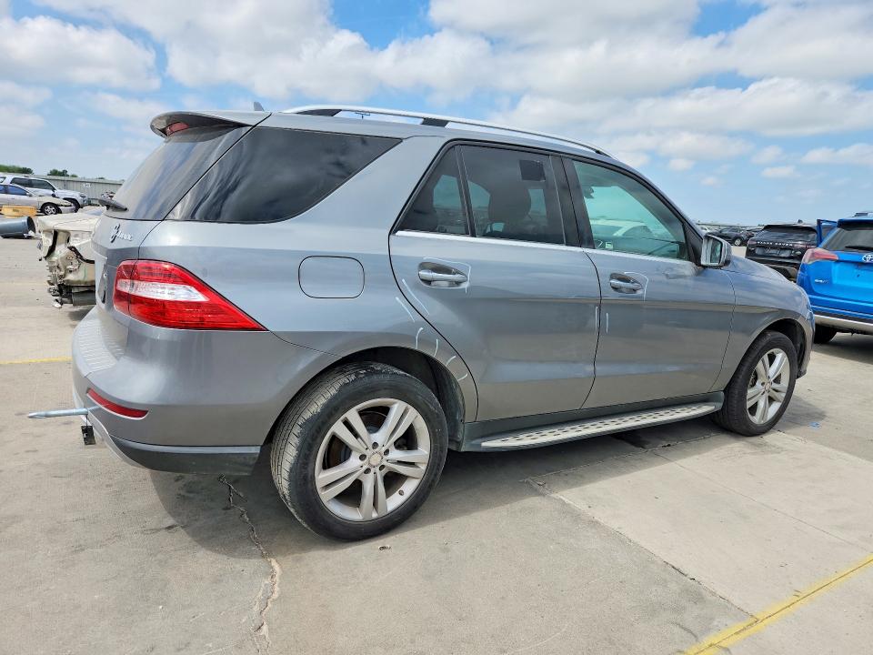 48128136 :رقم المزاد ، 4JGDA5HB0FA605040 vin ، 2015 Mercedes-benz Ml مزاد بيع
