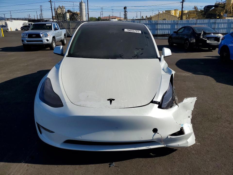79655725 :رقم المزاد ، 7SAYGDEE5NF386646 vin ، 2022 Tesla Model Y مزاد بيع