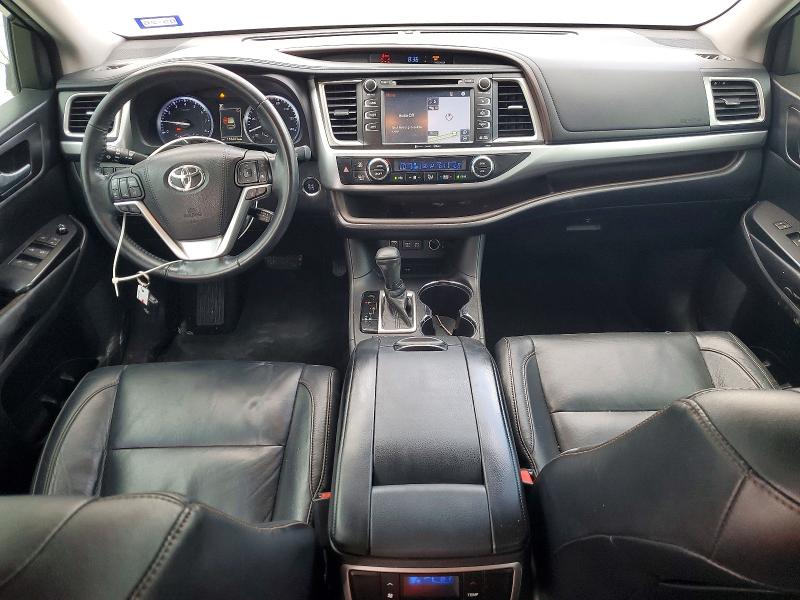 2018 Toyota Highlander მანქანა იყიდება აუქციონზე, vin: 5TDKZRFH9JS532538, აუქციონის ნომერი: 47957826