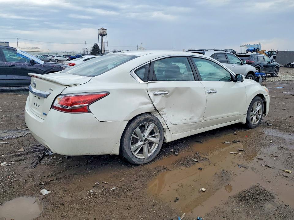 47923656 :رقم المزاد ، 1N4AL3AP1FC442095 vin ، 2015 Nissan Altima مزاد بيع