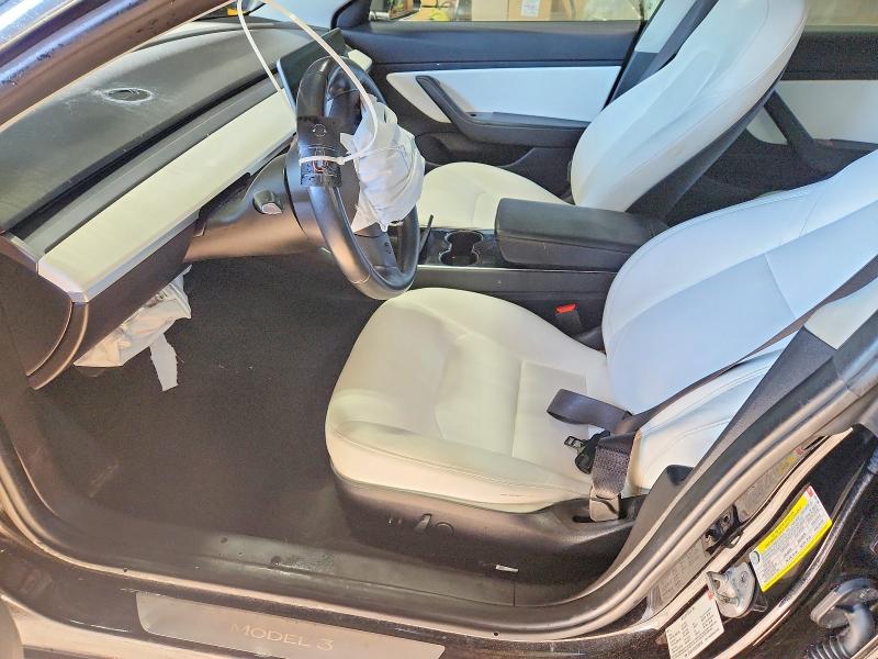 41730086 :رقم المزاد ، 5YJ3E1EB3JF099155 vin ، 2018 Tesla Model 3 مزاد بيع