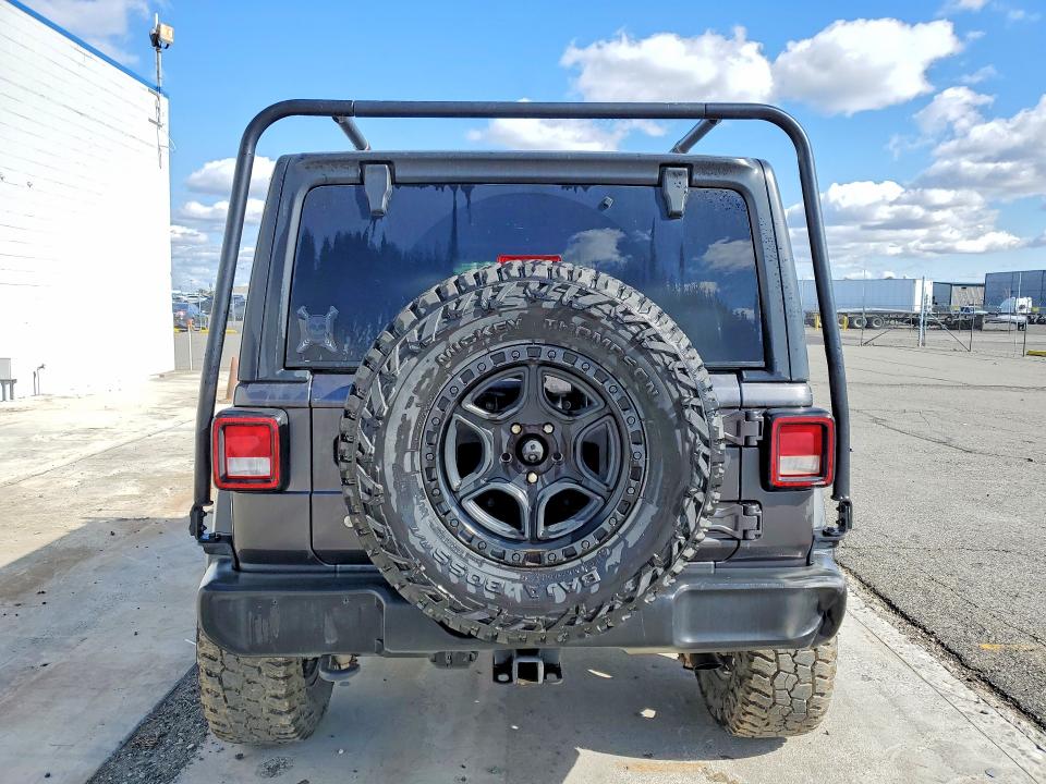 79676705 :رقم المزاد ، 1C4HJXDGXJW198987 vin ، 2018 Jeep Wrangler Unlimited مزاد بيع