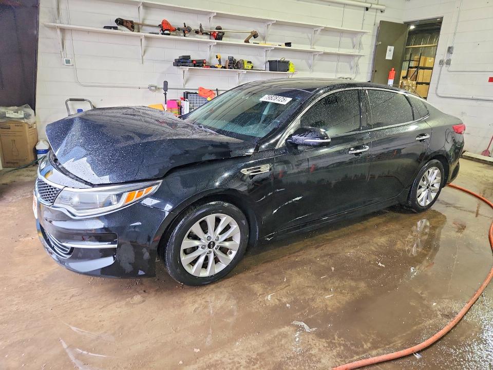 Aukcja sprzedaży 2018 Kia Optima, vin: 5XXGU4L32JG195549, numer aukcji: 79828125