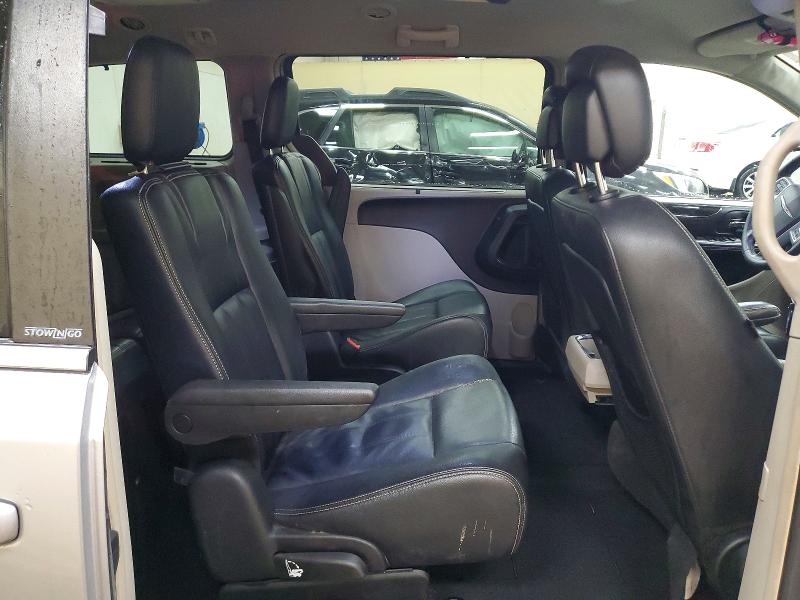 2014 Chrysler Town & Country მანქანა იყიდება აუქციონზე, vin: 2C4RC1BG6ER304557, აუქციონის ნომერი: 47379146