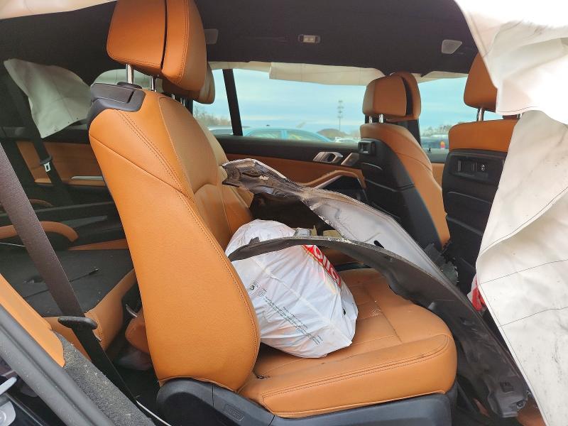 41583926 :رقم المزاد ، 5UXCX6C01M9H50033 vin ، 2021 Bmw X7 مزاد بيع