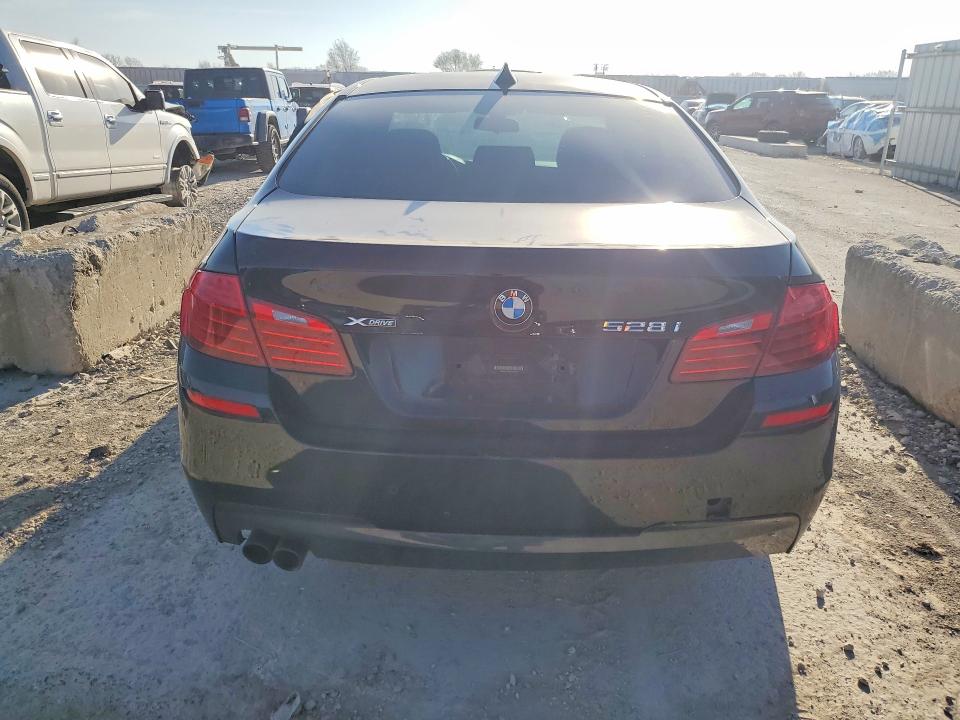 47876316 :رقم المزاد ، WBA5A7C55ED617006 vin ، 2014 Bmw 528 مزاد بيع