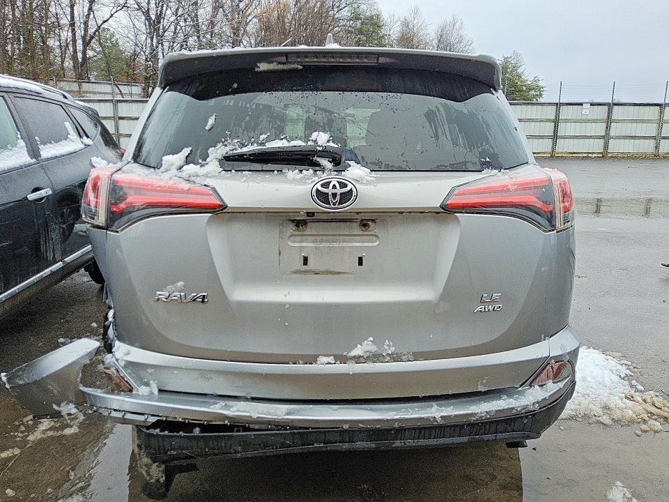 75013185 :رقم المزاد ، JTMBFREVXJD250713 vin ، 2018 Toyota Rav4 مزاد بيع