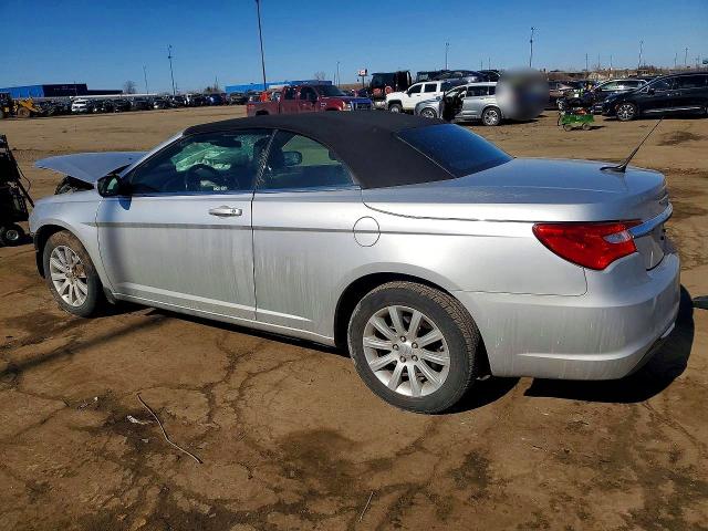 79615555 :رقم المزاد ، 1C3BC2EG1BN536502 vin ، 2011 Chrysler 200 مزاد بيع