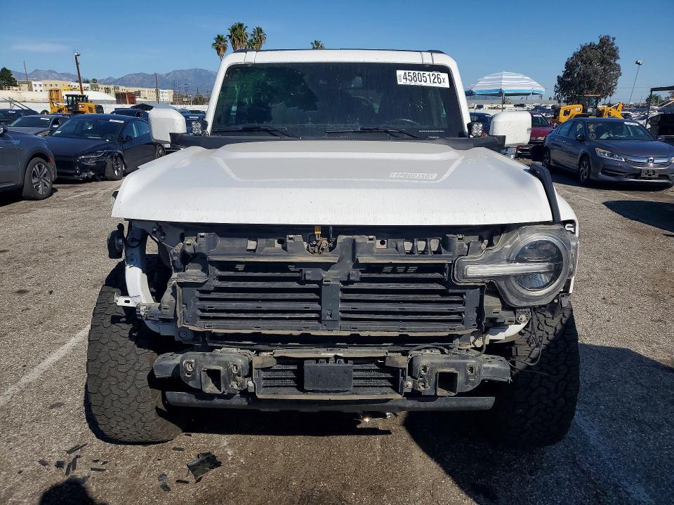 Продажа на аукционе авто 2023 Ford Bronco, vin: 1FMEE5DP6PLB70315, номер лота: 45805126