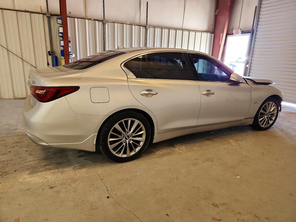 51073836 :رقم المزاد ، JN1EV7AR1JM612220 vin ، 2018 Infiniti Q50 مزاد بيع