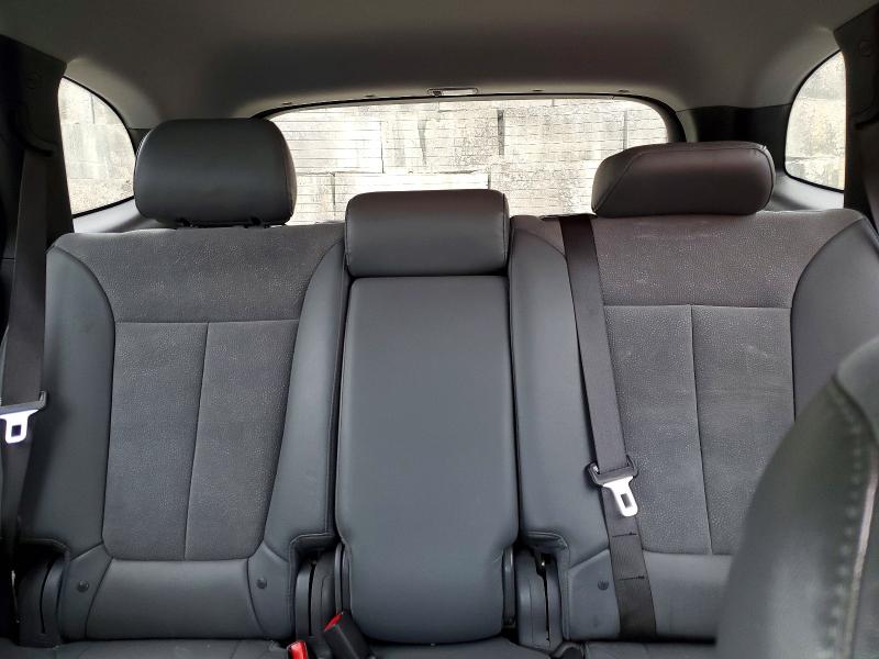 46672836 :رقم المزاد ، 5XYZHDAG1BG049837 vin ، 2011 Hyundai Santa Fe مزاد بيع