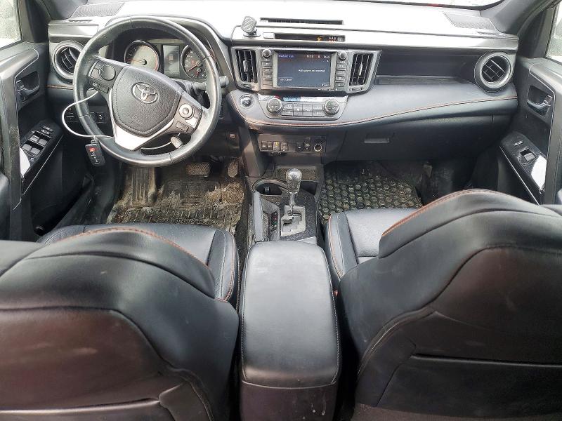 47299796 :رقم المزاد ، 2T3JFREV8JW760850 vin ، 2018 Toyota Rav4 مزاد بيع