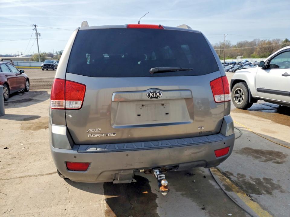 47573616 :رقم المزاد ، KNDJJ741495016862 vin ، 2009 Kia Borrego مزاد بيع