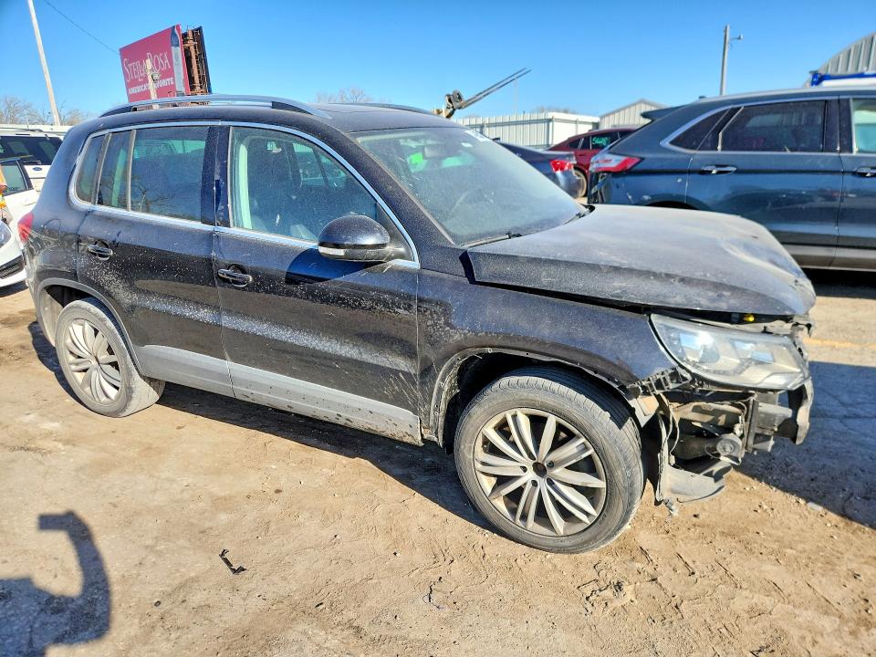 46683256 :رقم المزاد ، WVGAV7AX2GW554475 vin ، 2016 Volkswagen Tiguan مزاد بيع