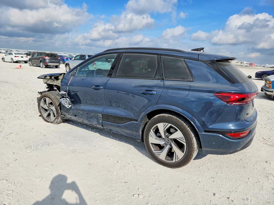 2025 Audi Q6 E-tron მანქანა იყიდება აუქციონზე, vin: WA114BGFXSA035294, აუქციონის ნომერი: 47830776