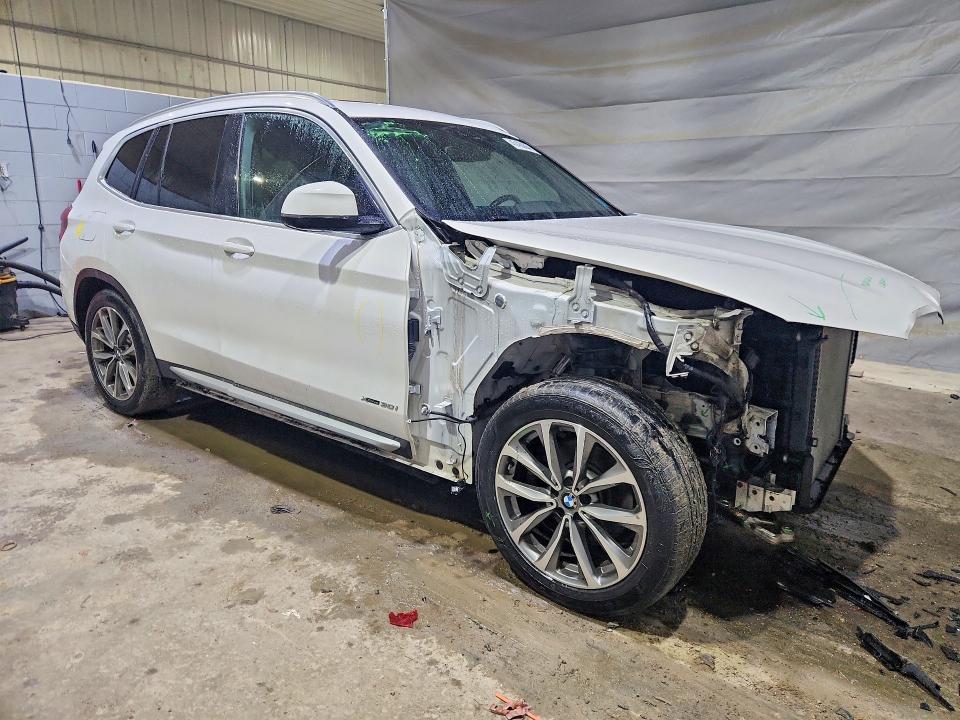45480886 :رقم المزاد ، 5UXTR9C58JLC80444 vin ، 2018 Bmw X3 مزاد بيع