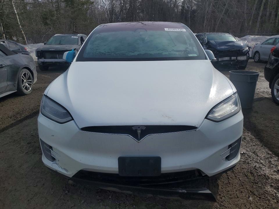 45505726 :رقم المزاد ، 5YJXCBE28JF119736 vin ، 2018 Tesla Model X مزاد بيع